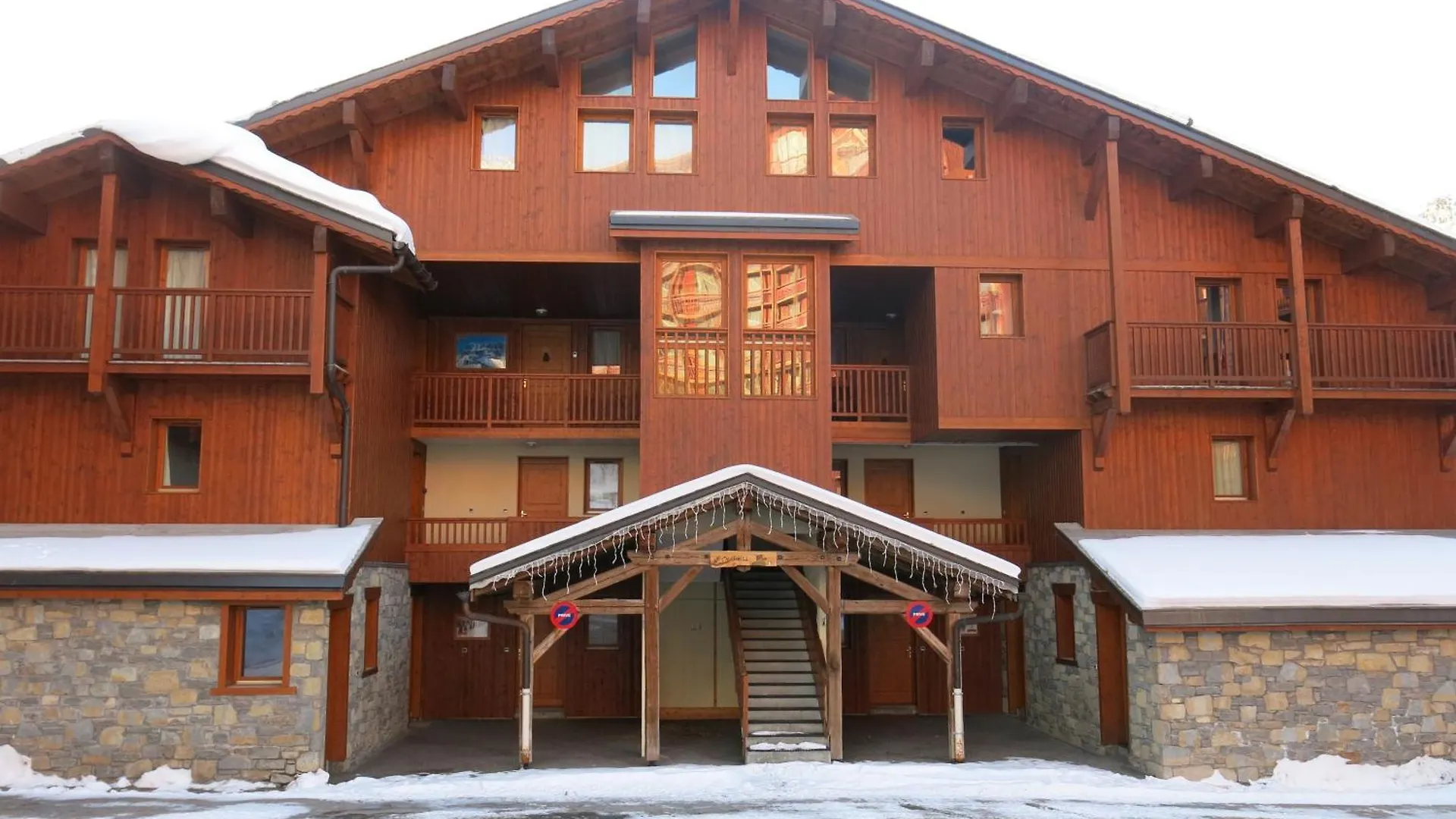 Chalet Le Chamois-Arolles- Arcs 2000-Alpes-France Bourg-Saint-Maurice Apartment